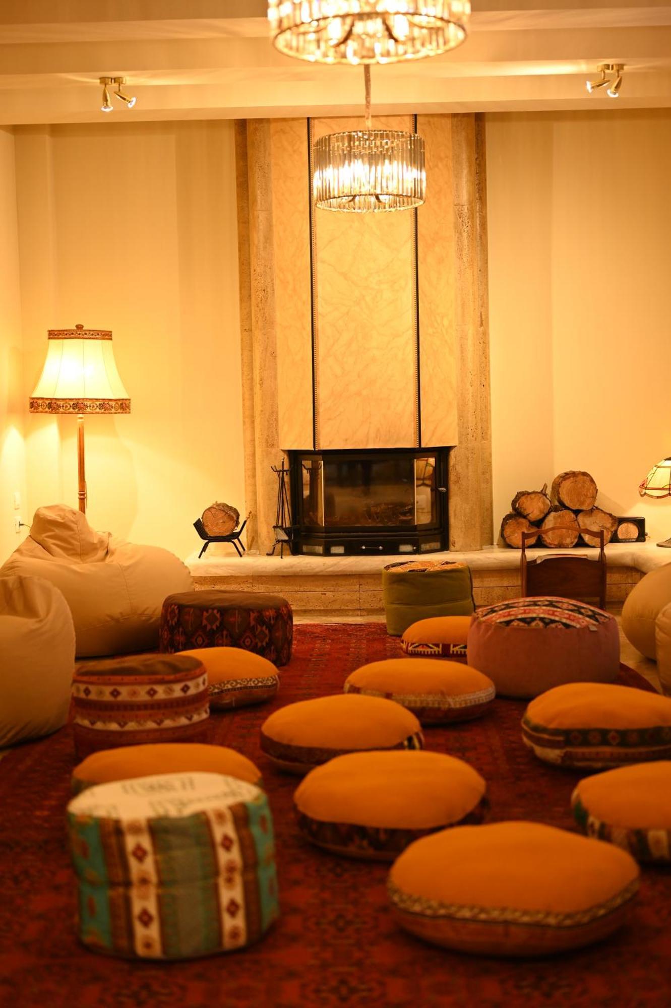 Niche Boutique Hotel Тирана Экстерьер фото